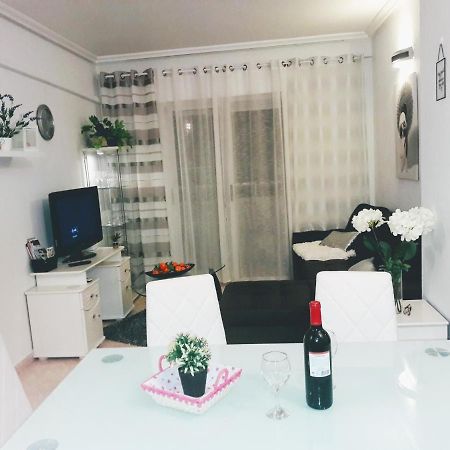 Apartament Margaret Torrevieja Exterior foto