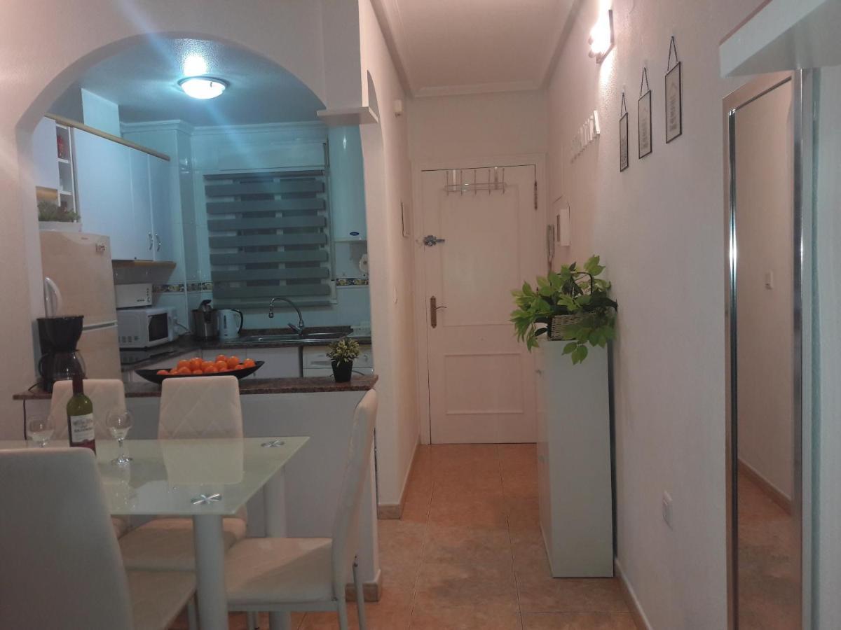 Apartament Margaret Torrevieja Exterior foto